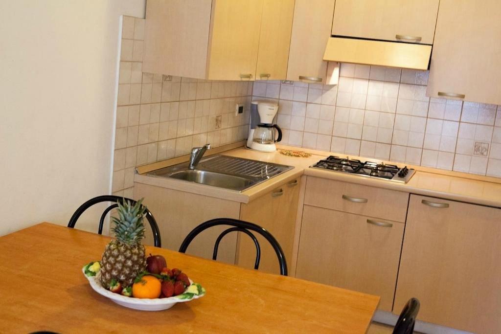 Giada Palace Apartments & Pool - Giada Palace Group Λούκα Εξωτερικό φωτογραφία
