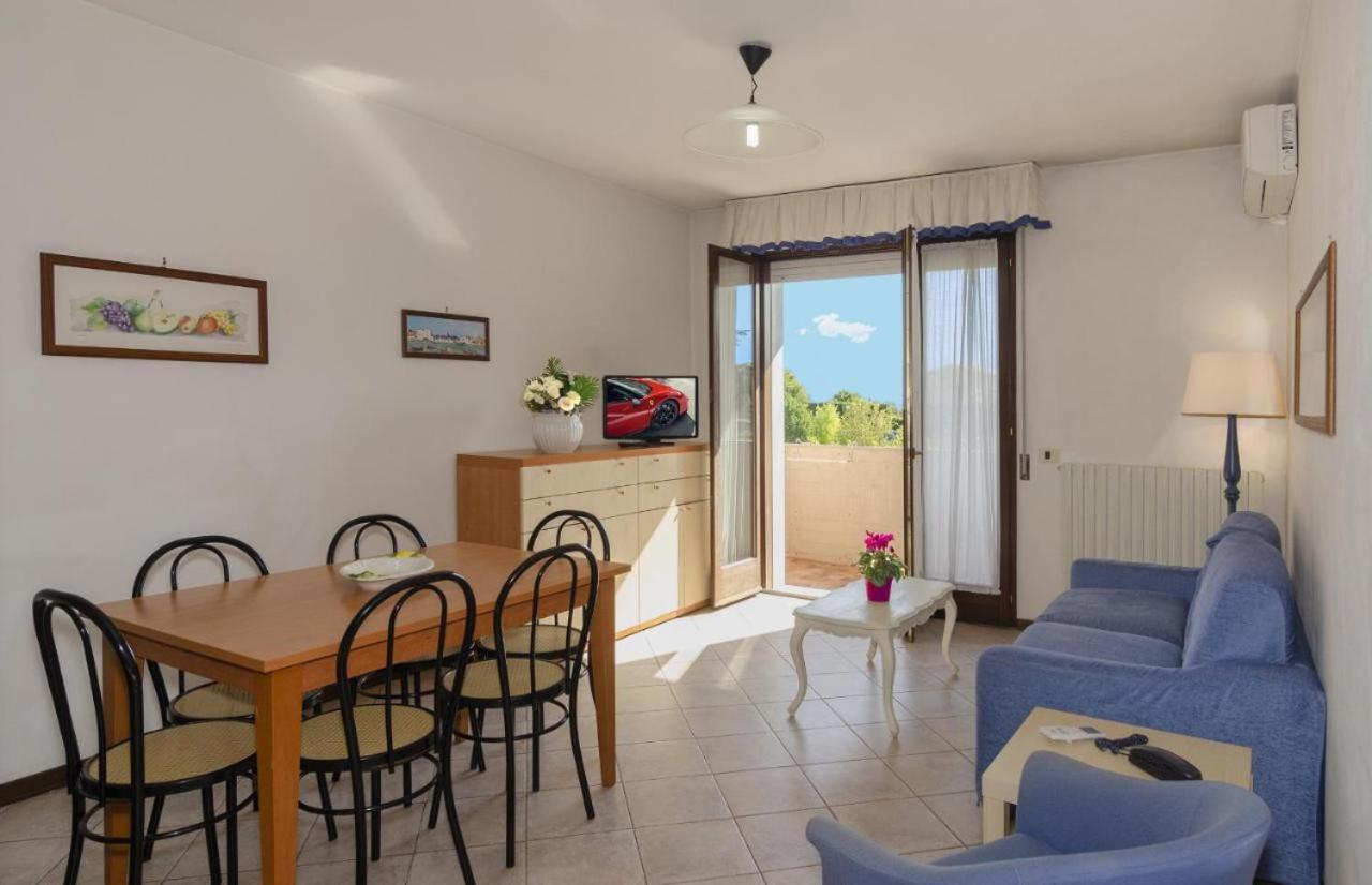Giada Palace Apartments & Pool - Giada Palace Group Λούκα Εξωτερικό φωτογραφία