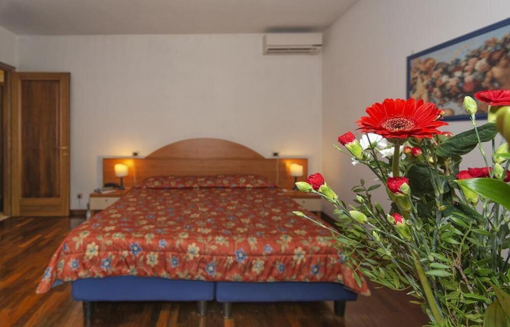 Giada Palace Apartments & Pool - Giada Palace Group Λούκα Εξωτερικό φωτογραφία